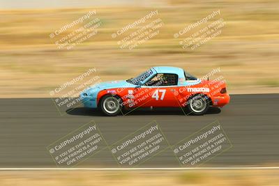 media/May-31-2025-CalClub SCCA (Sat) [[2c1a04e1ee]]/Race/Group 5/Turn 4b/